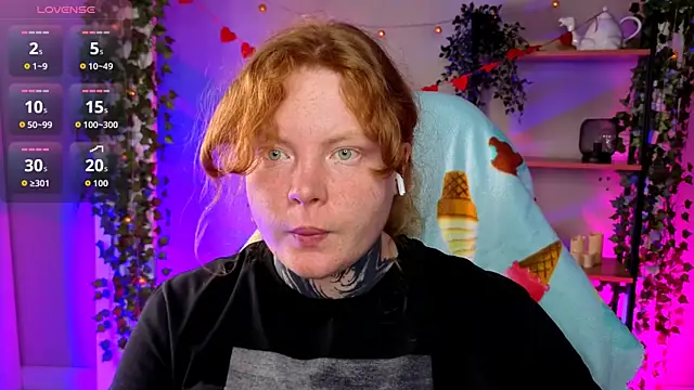 Cassie xKiss online show from 23, 7, 2026