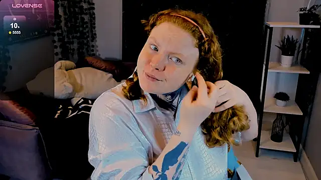 Cassie xKiss online show from 6, 8, 2026