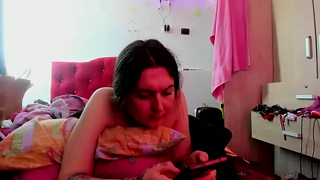 Sweet-Suck69 online show from 21, 3, 2025