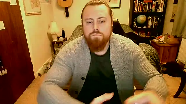 Hairy Guy30 online show from 5, 2, 2025