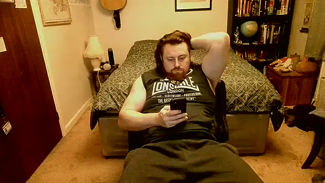 Hairy Guy30 online show from 20, 2, 2025