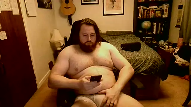 Hairy Guy30 online show from 18, 11, 2025