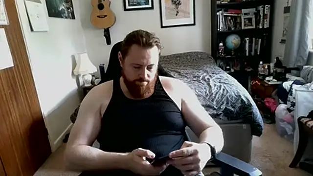 Hairy Guy30 online show from 15, 7, 2026