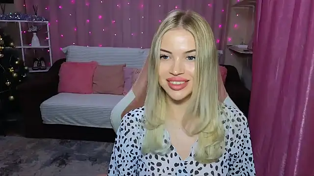 EmmyMills online show from 5, 12, 2024