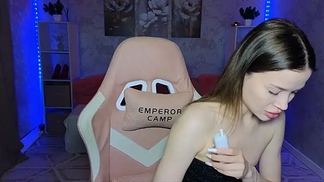 EmmyMills online show from 2, 5, 2026