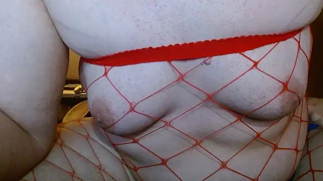 Snapshot of cosmicjones chatting on 31, 12, 2024 cosmicjones online show from 31, 12, 2024