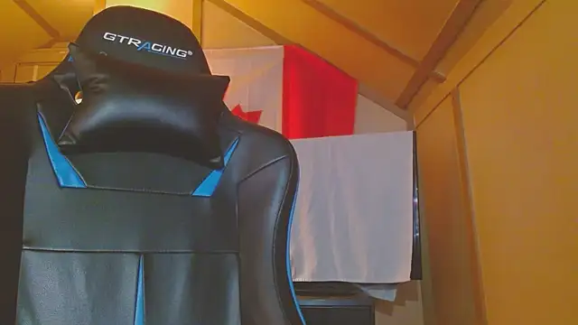 Snapshot of cosmicjones chatting on 5, 2, 2025 cosmicjones online show from 5, 2, 2025