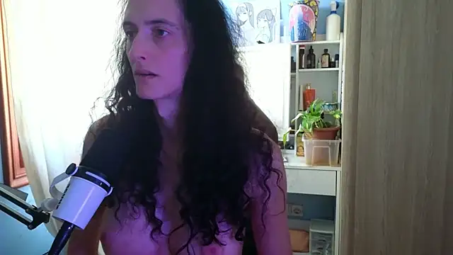 MemiKouki online show from 21, 5, 2026