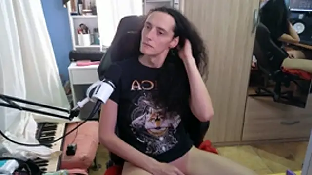 MemiKouki online show from 3, 6, 2026