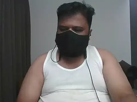 Hunk-Hand6 online show from 29, 9, 2025