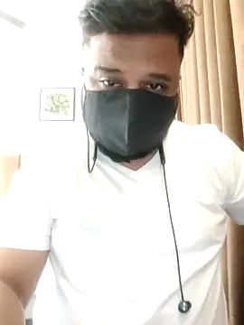 Hunk-Hand6 online show from 27, 3, 2026