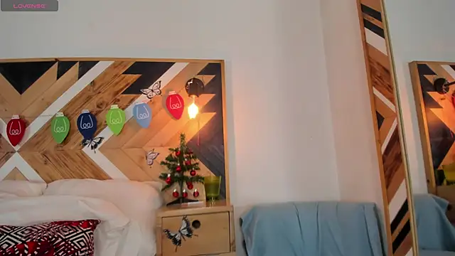 Kathaleiya Ozz online show from 4, 12, 2025