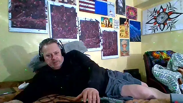 Snapshot of Mic_Oxinner chatting on 2, 8, 2026 Mic Oxinner online show from 2, 8, 2026