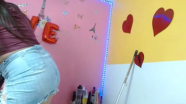 monickhot303av online show from 25, 2, 2025