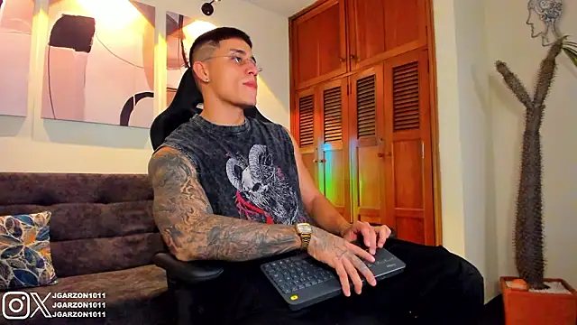 Snapshot of _joansoto chatting on 5, 2, 2026 joansoto online show from 5, 2, 2026