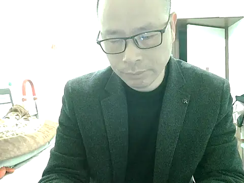 Williams-0577 online show from 21, 3, 2026