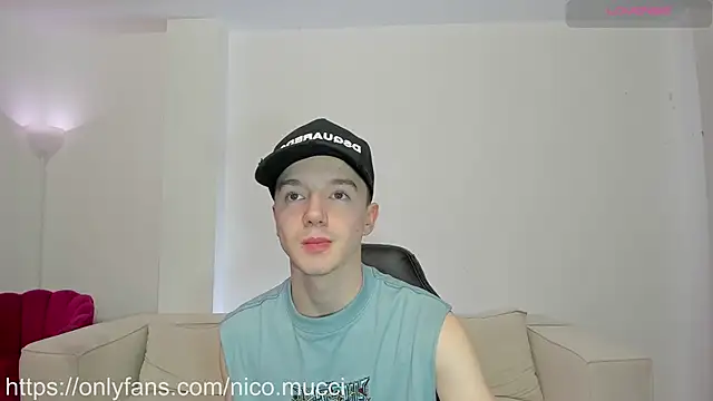 Snapshot of niico_18 chatting on 26, 12, 2024 niico 18 online show from 26, 12, 2024