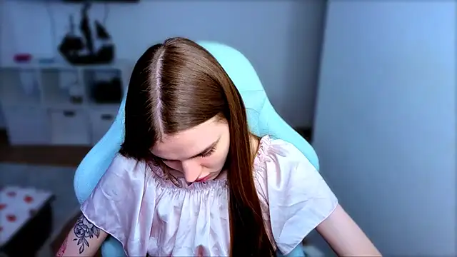 StellaLawless online show from 1, 11, 2025