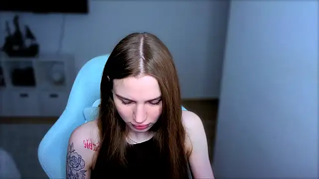 StellaLawless online show from 7, 2, 2026