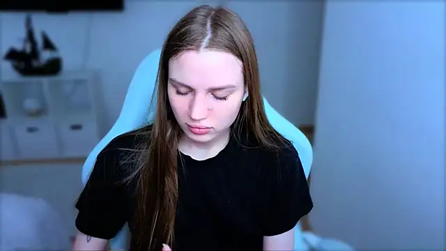 StellaLawless online show from 21, 3, 2026