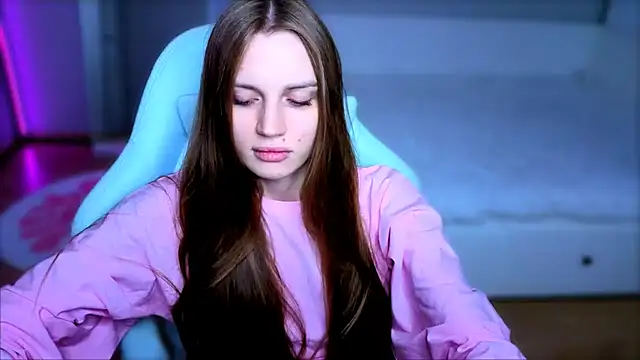 StellaLawless online show from 15, 7, 2026