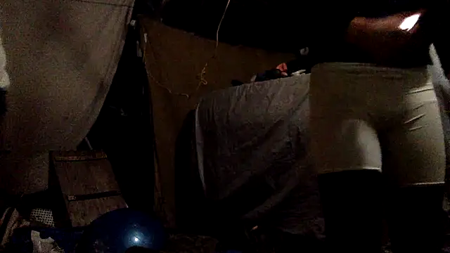 Snapshot of TheOnlyTwinTowers chatting on 16, 12, 2024 TheOnlyTwinTowers online show from 16, 12, 2024