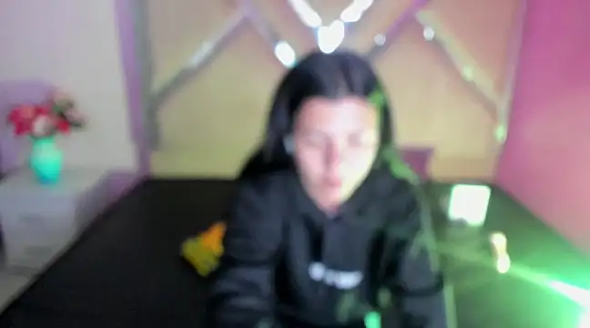 IsisRouse online show from 6, 3, 2025