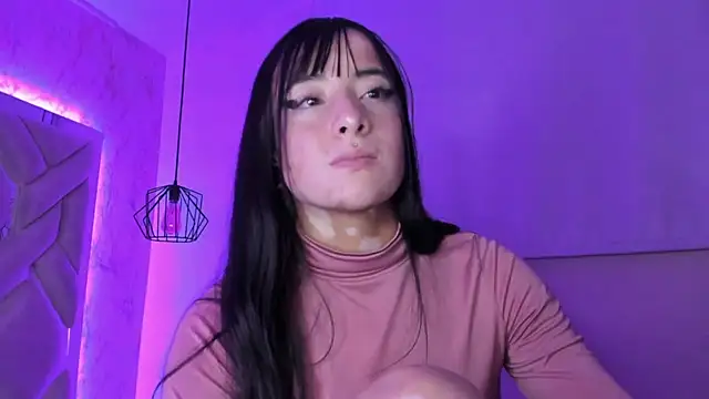 dayana harlow2 online show from 4, 12, 2024