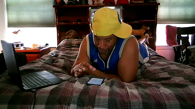 Snapshot of pimpdaddy4ever chatting on 28, 11, 2025 pimpdaddy4ever online show from 28, 11, 2025