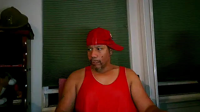 Snapshot of pimpdaddy4ever chatting on 14, 12, 2025 pimpdaddy4ever online show from 14, 12, 2025