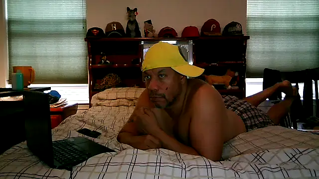 Snapshot of pimpdaddy4ever chatting on 11, 1, 2026 pimpdaddy4ever online show from 11, 1, 2026