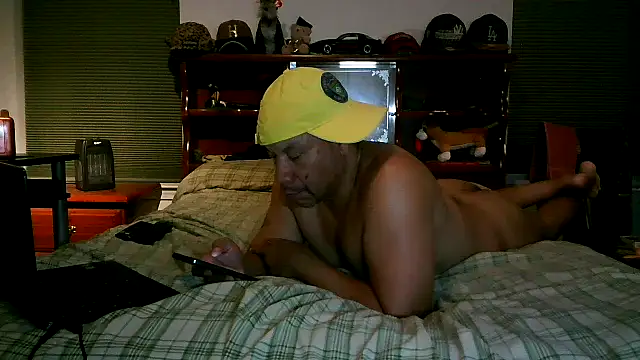 Snapshot of pimpdaddy4ever chatting on 18, 3, 2026 pimpdaddy4ever online show from 18, 3, 2026