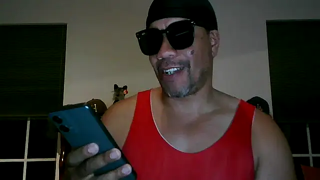 Snapshot of pimpdaddy4ever chatting on 21, 3, 2026 pimpdaddy4ever online show from 21, 3, 2026