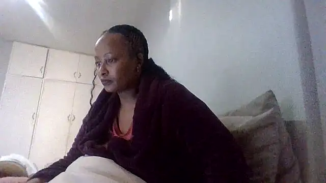 BabeAssXX online show from 17, 7, 2026