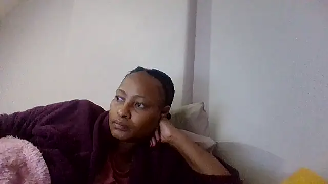 BabeAssXX online show from 18, 7, 2026
