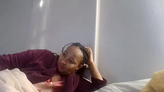 BabeAssXX online show from 23, 7, 2026