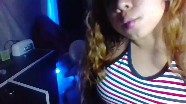 Jennxdolls online show from 4, 12, 2024