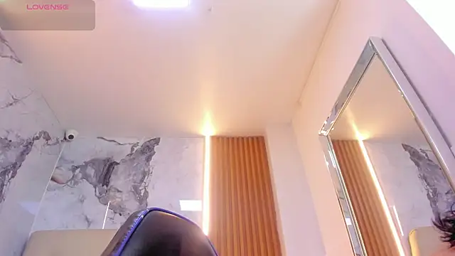 LAILAMORFY online show from 29, 7, 2026