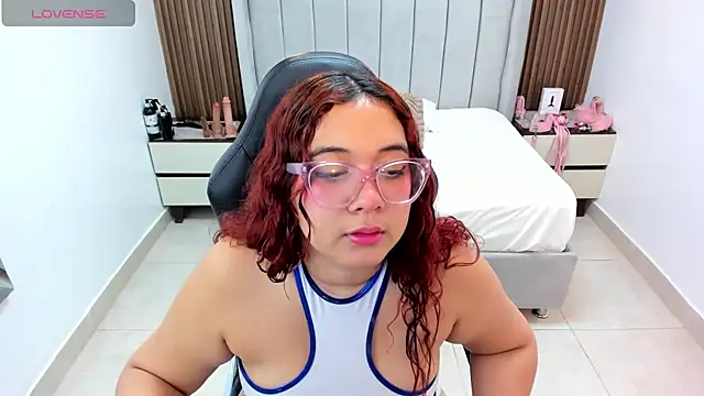 Snapshot of MADISON_ROWAN1 chatting on 28, 7, 2026 MADISON ROWAN1 online show from 28, 7, 2026