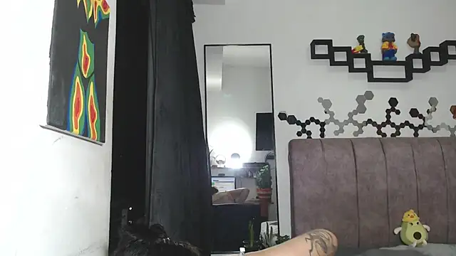 Snapshot of Liza_Thurner chatting on 5, 2, 2025 Liza Thurner online show from 5, 2, 2025