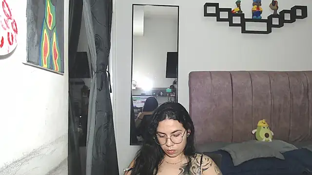 Snapshot of Liza_Thurner chatting on 19, 9, 2025 Liza Thurner online show from 19, 9, 2025