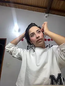 little-Emma online show from 19, 9, 2025