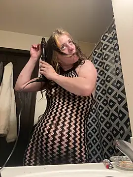 Snapshot of emilysue1 chatting on 24, 4, 2026 emilysue1 online show from 24, 4, 2026