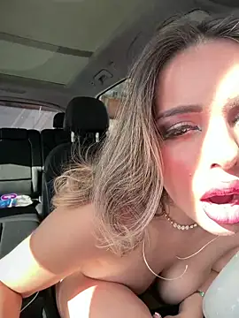 Snapshot of Alirawrz chatting on 22, 11, 2025 Alirawrz online show from 22, 11, 2025