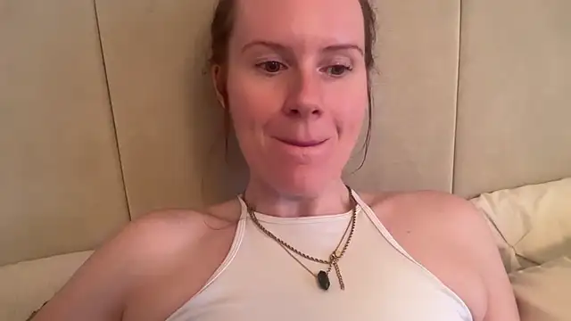 redheadrosie69 online show from 10, 10, 2025