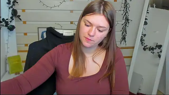 Josephine Kiss online show from 28, 4, 2026