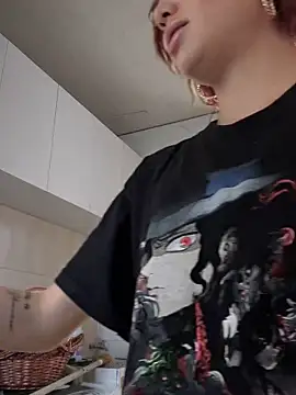 Lorraine Leon online show from 24, 12, 2024