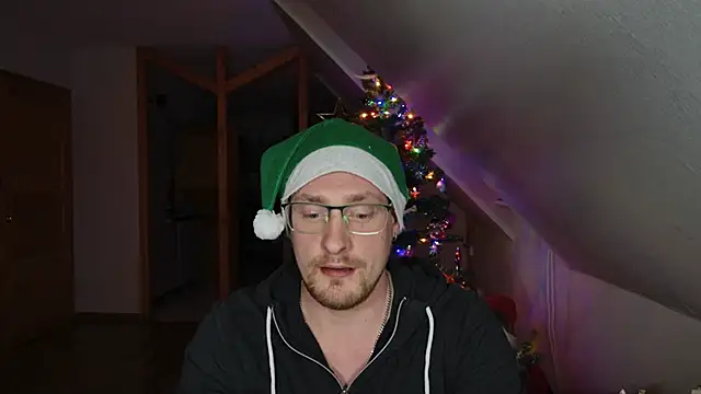 Snapshot of Relsxboy chatting on 20, 12, 2024 Relsxboy online show from 20, 12, 2024