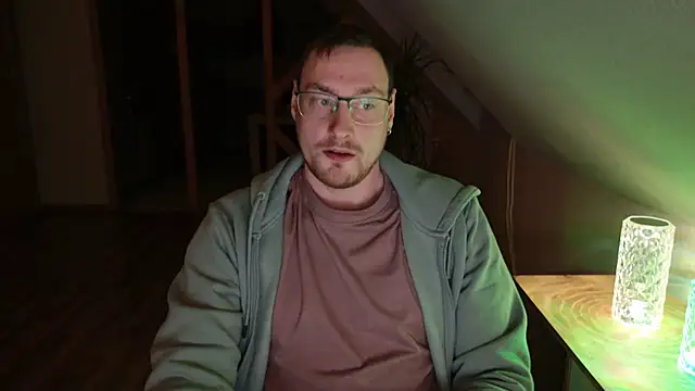 Snapshot of Relsxboy chatting on 6, 1, 2025 Relsxboy online show from 6, 1, 2025