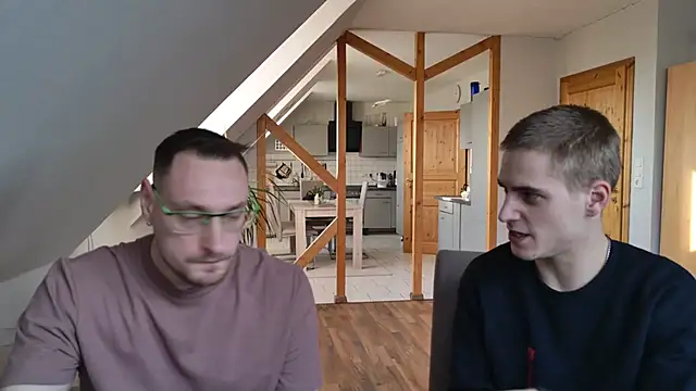 Snapshot of Relsxboy chatting on 3, 2, 2025 Relsxboy online show from 3, 2, 2025